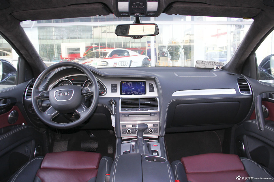 2015款奥迪Q7 40TFSI尊藏型