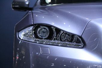 捷豹XJ全景商务车