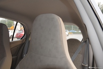 2014款启辰R30 1.2L手动优享版