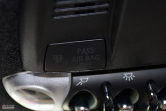 2011款MINI COOPER S CLUBMAN Hampton限量版