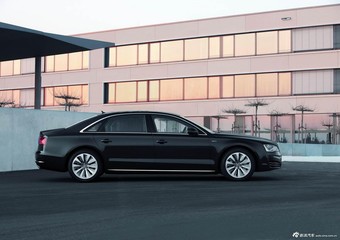 2012款奥迪A8L Hybrid官方图