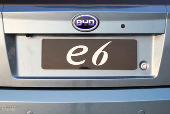 比亚迪e6 CVT纯电动车