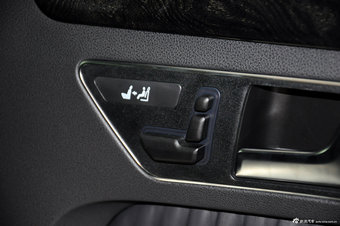 2012款奔驰E级实拍