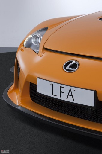 雷克萨斯LFA车身细节