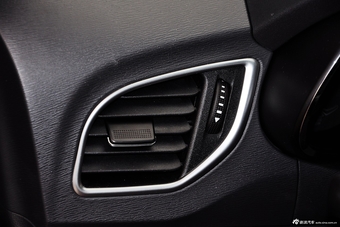 2015款艾瑞泽3 1.5L手动够炫版