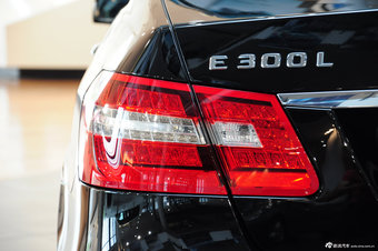2012款奔驰E级实拍