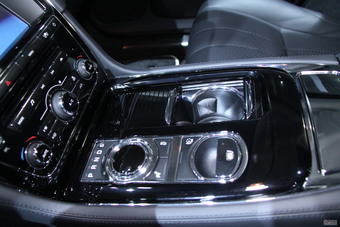 捷豹XJ全景商务车