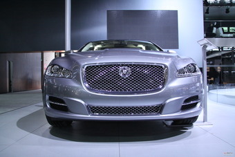 捷豹XJ全景商务车