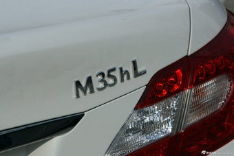 2012款英菲尼迪M35hL