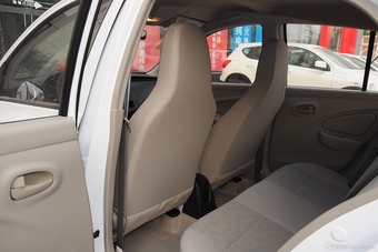 2014款启辰R30 1.2L手动优享版