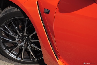 2016款雷克萨斯RC F 5.0L碳纤维版