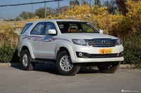 2015款Fortuner 2.7L自动标准版