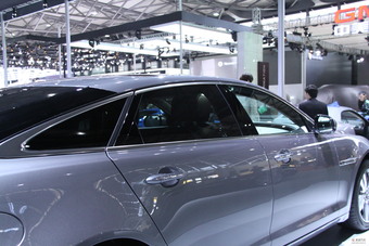 捷豹XJ全景商务车