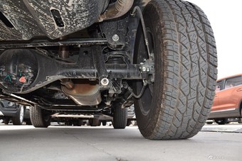 2016款北京BJ40L 2.3T自动四驱尊享版