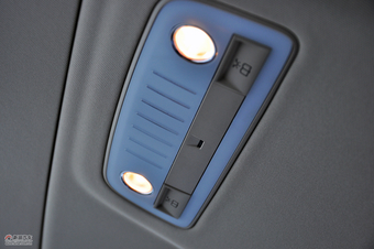 2011款奔驰E200 CGI优雅型内饰