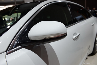 2014年第12届广州国际车展 图为：捷豹XJL剑桥限量版