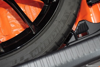 2016款雷克萨斯RC F 5.0L碳纤维版