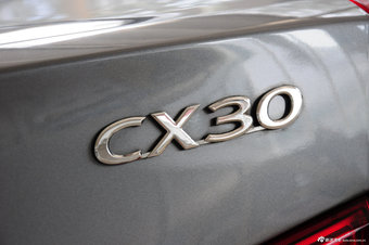 2012款CX30三厢实拍