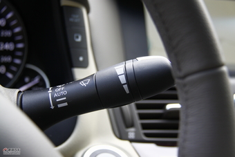 2011款英菲尼迪M25