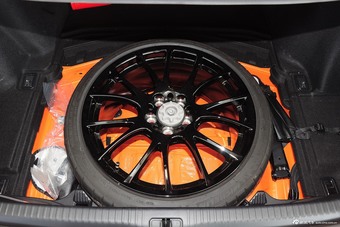 2016款雷克萨斯RC F 5.0L碳纤维版