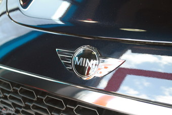 2011款MINI COOPER S CLUBMAN Hampton限量版