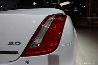 2014年第12届广州国际车展 图为：捷豹XJL剑桥限量版