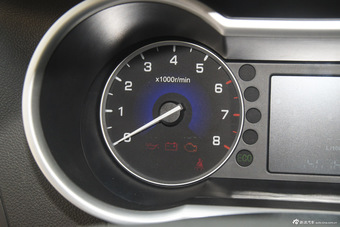 2014款风神A30 1.5L手动智驱智尚型