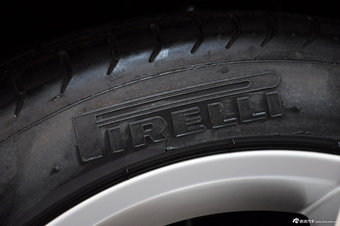 2012款奔驰E级实拍