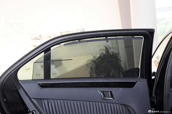 2012款奔驰E级实拍