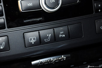 2012款奔驰E级实拍