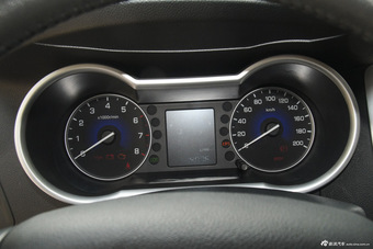 2014款风神A30 1.5L手动智驱智尚型