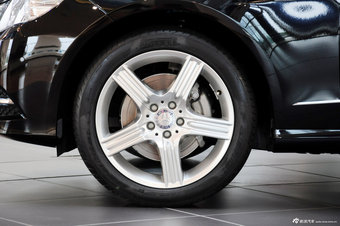 2012款奔驰E级实拍