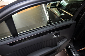 2012款奔驰E级实拍