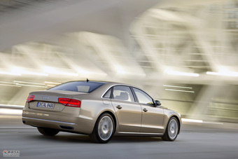 2011款奥迪A8L W12官方图