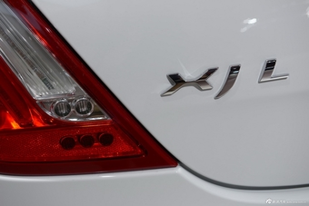 2014年第12届广州国际车展 图为：捷豹XJL剑桥限量版