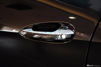 2012款奔驰E级实拍