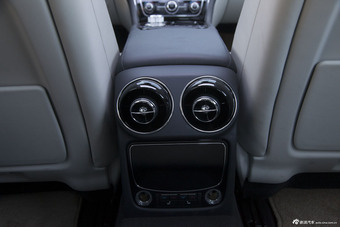 2014款捷豹XJL 3.0 SC四驱全景商务版