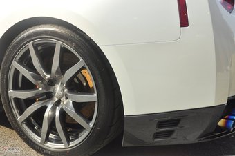 2012款日产GT-R外观细节