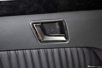 2012款奔驰E级实拍