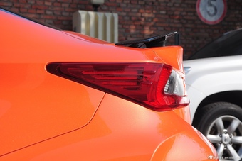 2016款雷克萨斯RC F 5.0L碳纤维版