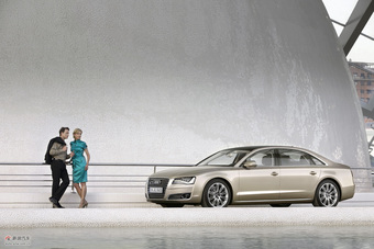 2011款奥迪A8L W12官方图