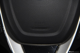 2015款比亚迪S7升级版2.0T自动旗舰型