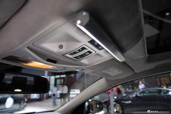 2015款捷豹XJL巴黎车展实拍