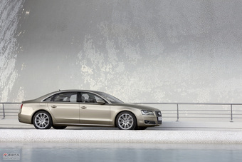 2011款奥迪A8L W12官方图