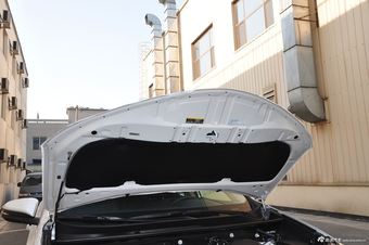 2015款RAV4 2.5L自动四驱尊贵版