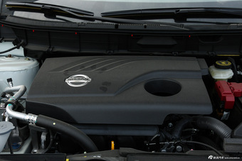 2015款奇骏2.0L XL 自动两驱舒适MAX