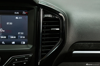 2015款陆风X8探索版2.0T柴油四驱豪华型