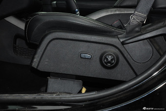 2014款酷威2.4L自动两驱旅行版