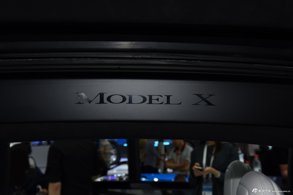 特斯拉Model X热销中 欲购从速