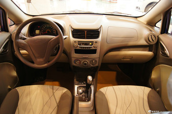 2010款新赛欧三厢1.4L自动优逸版